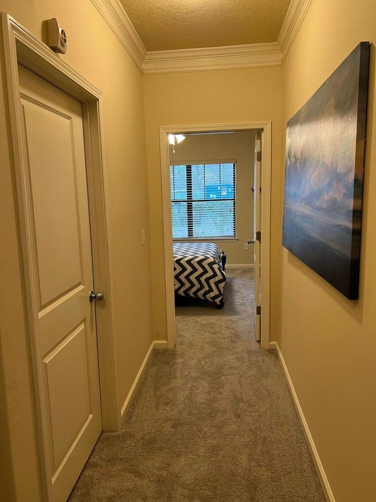 Two 2 Tango - Sleeps 4 "Romantic Get Away Or Business" Close To Everywhere You Want To Be! Instant Booking Available Apartamento Charlotte Exterior foto