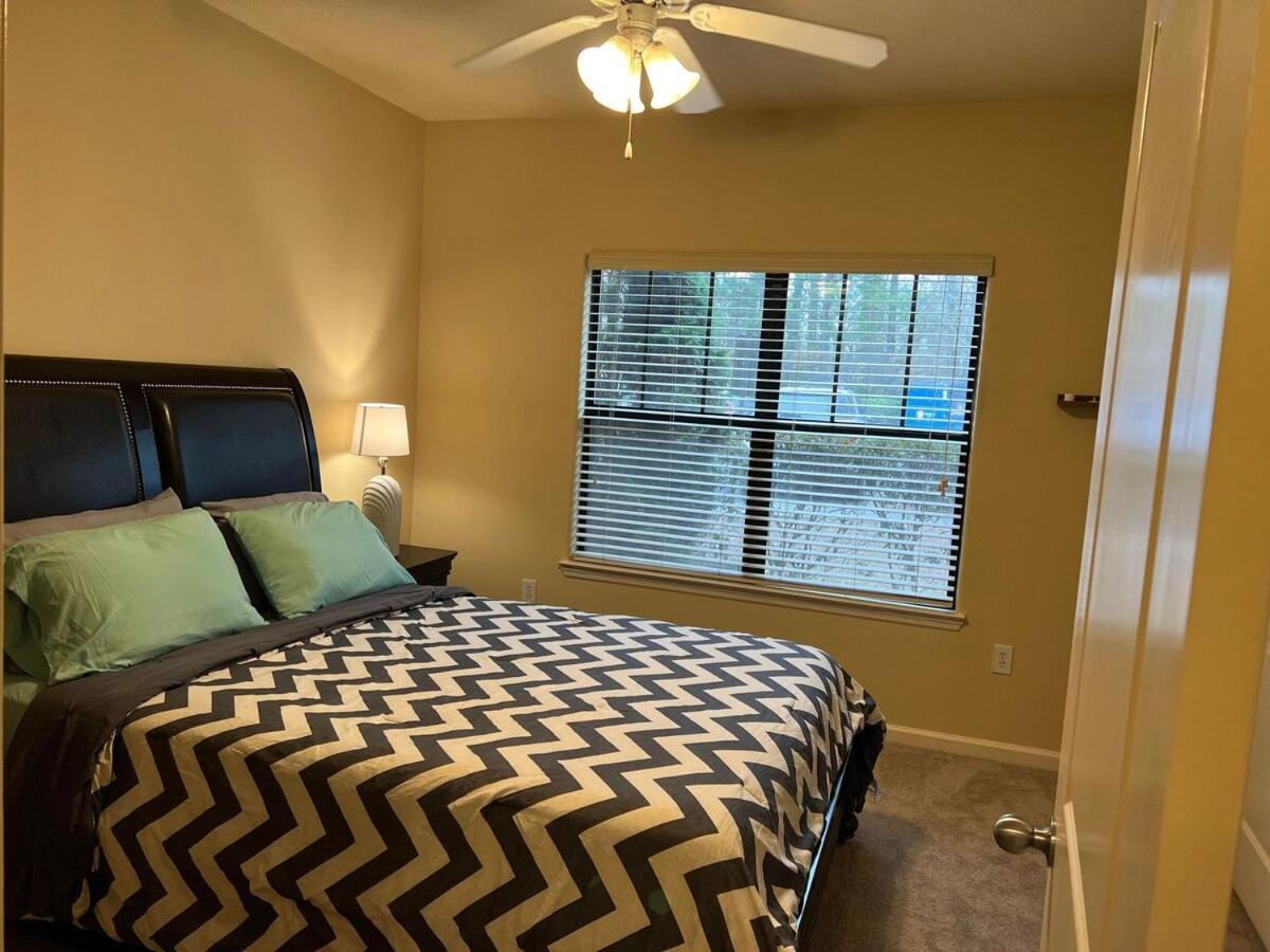 Two 2 Tango - Sleeps 4 "Romantic Get Away Or Business" Close To Everywhere You Want To Be! Instant Booking Available Apartamento Charlotte Exterior foto